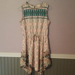 Sleeveless dress